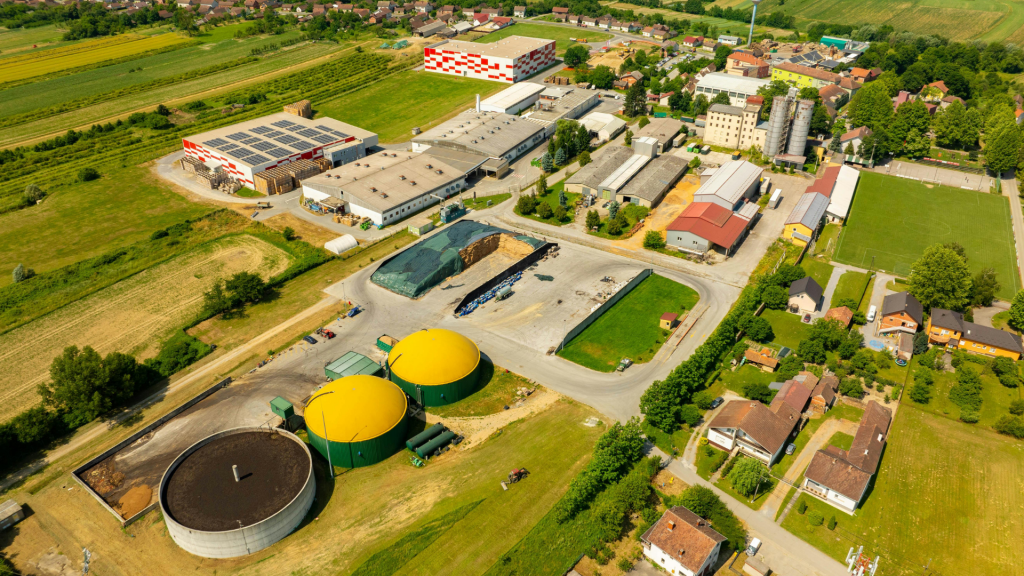 Ingeniería biogás vs O&M · portada artículo Smallops sobre asimetrías entre EPC y control operativo